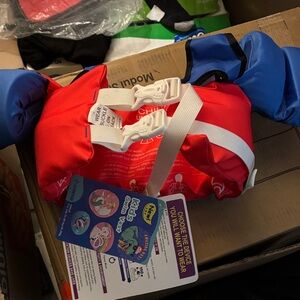 Scott Kids Blue and Red Swim Vest with Star Design